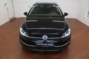 Volkswagen Golf Variant Highline Massage LED DSG Navi Bild 2
