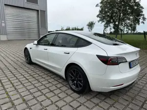 Tesla Model 3 Bild 5