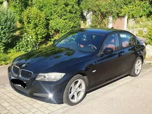 BMW 320 Bild 2