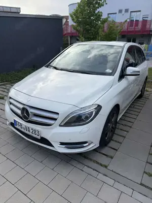Mercedes-Benz B 200 (BlueEFFICIENCY)