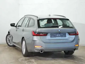 BMW 320 Bild 3