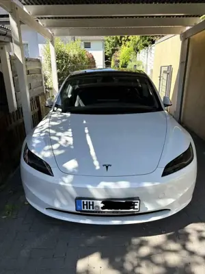 Tesla Model 3 Bild 3
