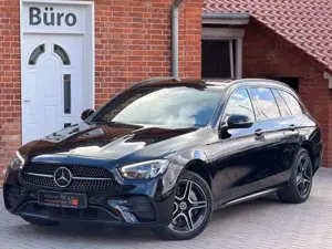 Mercedes-Benz E 300 E300de 4Matic*AMG/NIGHT/CARPLAY/KAMERA/ACC/AHK/AC