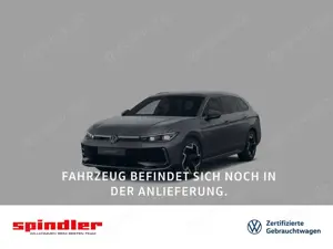Volkswagen Passat R-Line 2.0 TDI DSG / Navi, Matrix, ACC