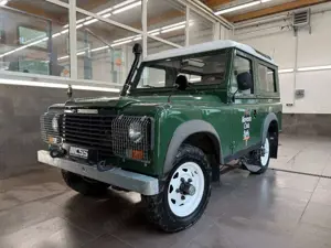 Land Rover Series Santana Havana Club H-Kenz. Motor rev.
