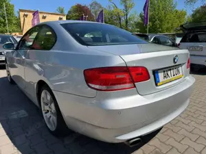 BMW 320 Bild 3