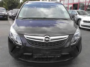 Opel Zafira Tourer Zafira 1.4 Turbo.Edition.7.SITZE.KLIMA.AHK.6xGANG.