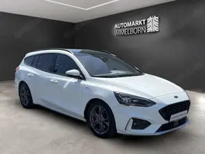 Ford Focus ST-Line Panorama*LED*AHK*Navi*17*Standheiz