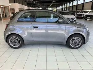 Fiat 500e Icon Klimaautom DAB Keyless Bild 4