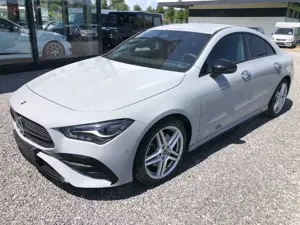Mercedes-Benz CLA 200 200 DCT Coupé AMG Line*AHK*DISTRONIC*MIDLINE*