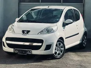 Peugeot 107 *Klimaanlage*2.Hand*ZV*TÜV 11.2027