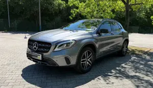 Mercedes-Benz GLA 250 GLA 250 4Matic 7G-DCT UrbanStyle Edition