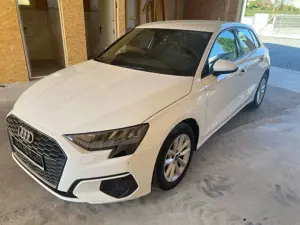 Audi A3 Sportback 30 TFSI basis