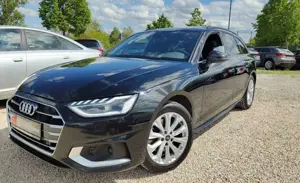 Audi A4 Avant 30 TDI advanced Sport Paket*Matrix*Pano