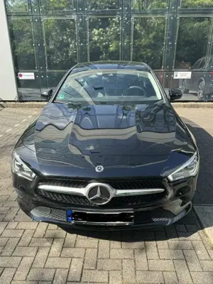 Mercedes-Benz CLA 180 CLA 180 7G-DCT Progressive