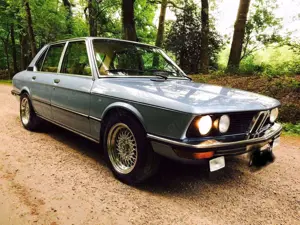 BMW 528 E12 Bild 4