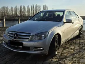 Mercedes-Benz C 200 C 200 CDI DPF Automatik BlueEFFICIENCY Elegance