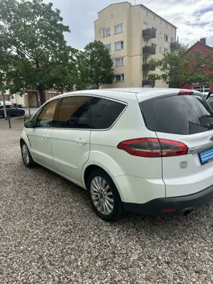 Ford S-Max Titanium 2.0 *MIT NEUEM TÜV*WENIG KM**GARANTIE* Bild 5