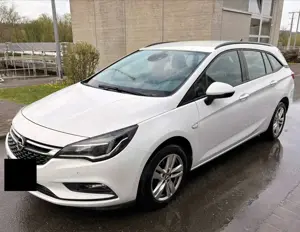 Opel Astra Astra Sports Tourer Diesel 1.6 D (CDTI) Automatik