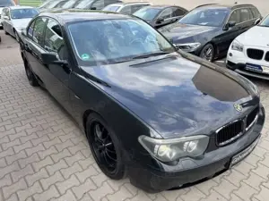 BMW 745 Bild 2