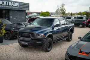 Dodge RAM 5.7 V8 HEMI 4x4 OFFROAD Night-Paket WARLOCK