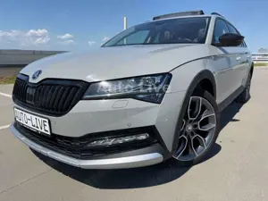 Skoda Superb 2.0 TDI*4x4*SCOUT*DSG*VIR*PANO*MATRIX*AHK