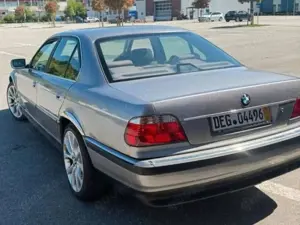 BMW 728 728iL Bild 3