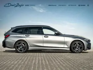 BMW 320 i Touring M-Sport AHK PANODACH ParkAss RFK Bild 2