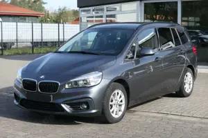 BMW 218 Advantage 7xSitze/LED/Aut./AHK