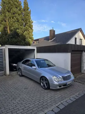Mercedes-Benz E 270 CDI Elegance TÜV NEU