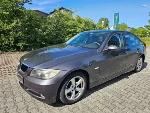 BMW 320 Bild 1