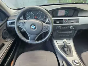 BMW 320 Bild 5