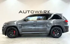 Jeep Grand Cherokee 6.4 V8 HEMI SRT*PANO*KAMERA*HK* Bild 4