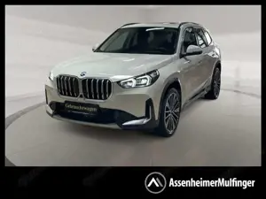 BMW X1 xDrive 20d Fahrassist+AHK+HUD+Pano+Wide+360