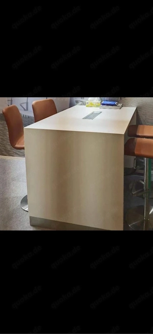 Arbeitstisch zu verschenken 