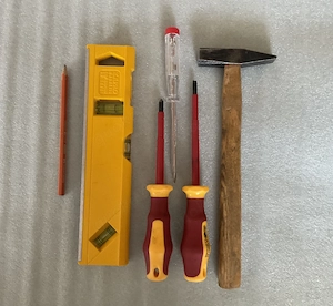 Biete Handwerkliche Hilfe für Damen