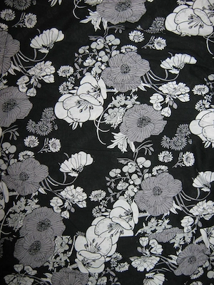 NEU Blumen Blüten Rockabilly Pinup Salsa Style High Waist Mini Rock H&M 38- 40  S- M schwarz weiß