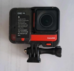 Action Cam Insta 360 ONE RS 4K