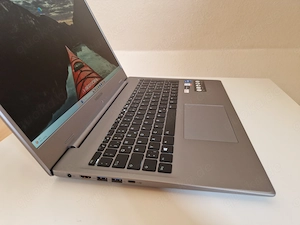 Medion 17,3" Laptop (i5, 16GB RAM, 1TB SSD, Windows 11) Bild 3