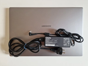 Medion 17,3" Laptop (i5, 16GB RAM, 1TB SSD, Windows 11) Bild 6