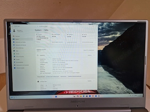 Medion 17,3" Laptop (i5, 16GB RAM, 1TB SSD, Windows 11) Bild 7