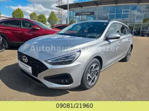 Hyundai i30 cw GO CZECH! | Trend | Navi, SH, LH, PDC