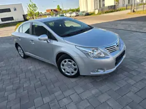 Toyota Avensis Sol