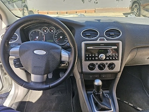 Ford Focus Kombi zu verkaufen  Bild 7