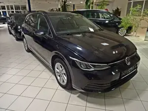 Volkswagen Golf VIII Variant Life