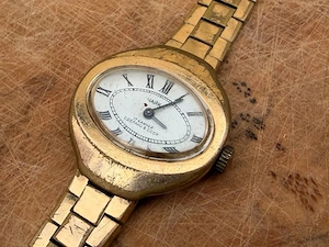 Chaika Vintage Damen Armbanduhr 17 Steine Mechanisch UdSSR Gold Läuft Kurz