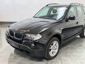 BMW X3 2.0d xDrive*AHK*TÜV*PDC*SZH*LEDER Bild 4
