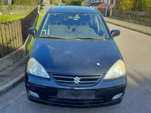Suzuki Liana