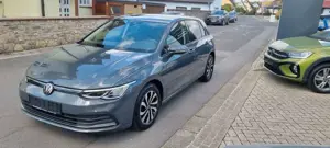 Volkswagen Golf VIII Lim. 1.5 TSI Active