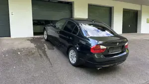 BMW 320 Bild 3